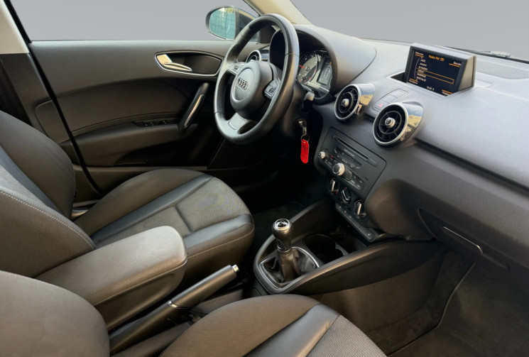 Audi A1 SPORTBACK 1.6 TDi DPF - 105 - Start/Stop SPORTBACK Ambition