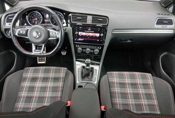 Volkswagen Golf GTI  Phase 2  2.0 TFSi  230 cv