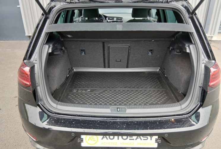 Volkswagen Golf GTI    2.0 TFSi  230 cv