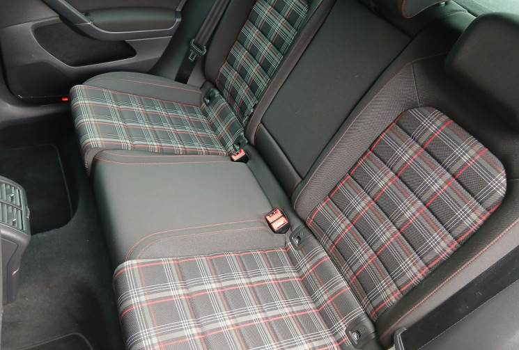 Volkswagen Golf GTI  Phase 2  2.0 TFSi  230 cv