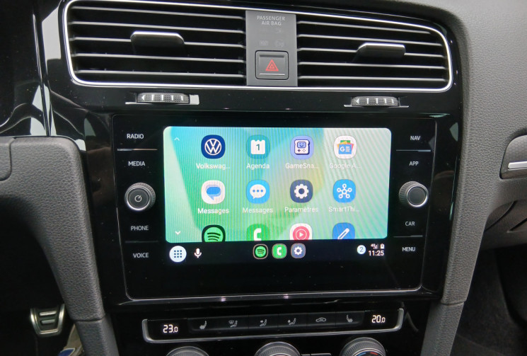 Volkswagen Golf GTI    2.0 TFSi  230 cv