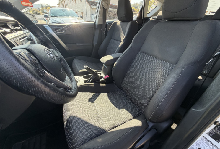 Toyota AURIS 1.8 / 136 CH / DYNAMIC