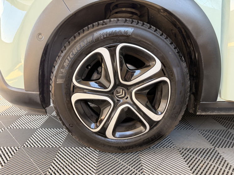 Citroën C3 1.2 PURETECH EAT6 110 / 1ERE MAIN / SHINE / DISTRIBUTION A JOUR 