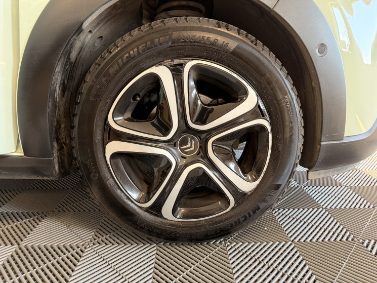 Citroën C3 1.2 PURETECH EAT6 110 / 1ERE MAIN / SHINE / DISTRIBUTION A JOUR 