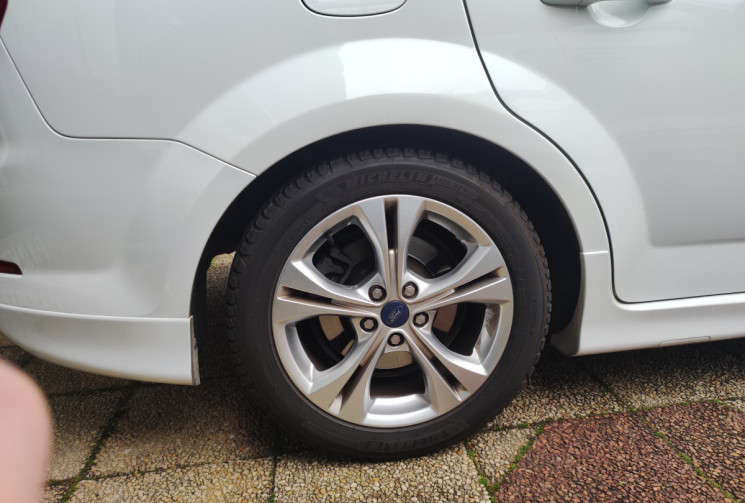 Ford MONDEO  IV Phase 2 / 2.0 TDCi FAP 140 cv / PLATINIUM / SUIVI FORD