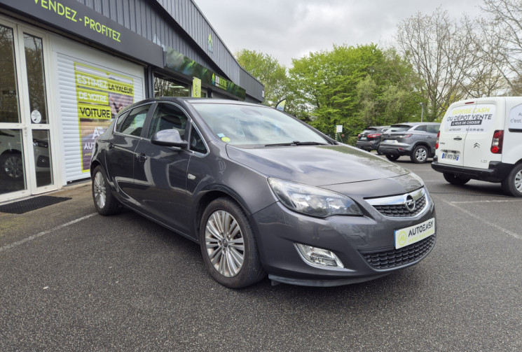 Opel Astra 1.7 CDTI COSMO DISTRI OK