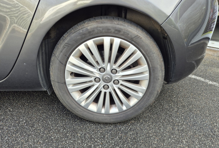 Opel Astra 1.7 CDTI COSMO DISTRI OK