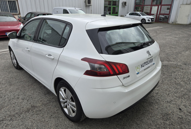 Peugeot 308 308 1.5 Blue HDI 130 Active Pack * CARPLAY * RADAR DE RECUL * FEUX AUTO *