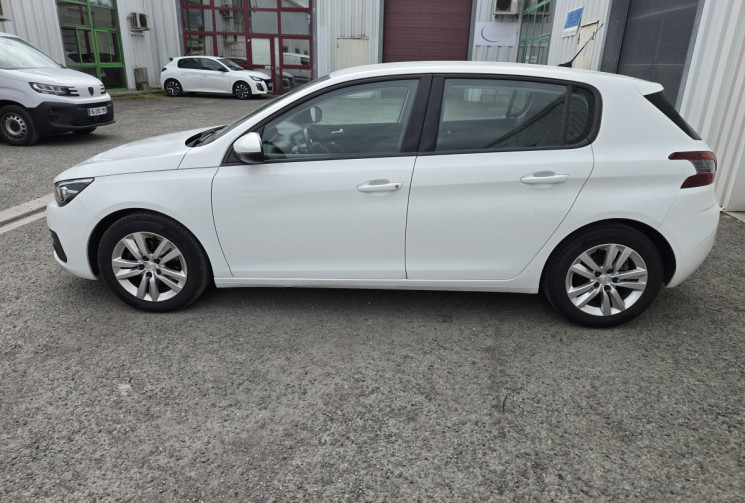 Peugeot 308 308 1.5 Blue HDI 130 Active Pack * CARPLAY * RADAR DE RECUL * FEUX AUTO *