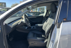 Tesla Model Y (2) 295 Ch AUTONOMIE STANDARD RWD 62.5 KWH * 1ER MAIN * FAIBLE KILOMETRE 