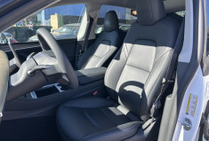 Tesla Model Y (2) 295 Ch AUTONOMIE STANDARD RWD 62.5 KWH * 1ER MAIN * FAIBLE KILOMETRE 