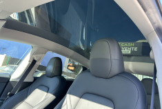Tesla Model Y (2) 295 Ch AUTONOMIE STANDARD RWD 62.5 KWH * 1ER MAIN * FAIBLE KILOMETRE 