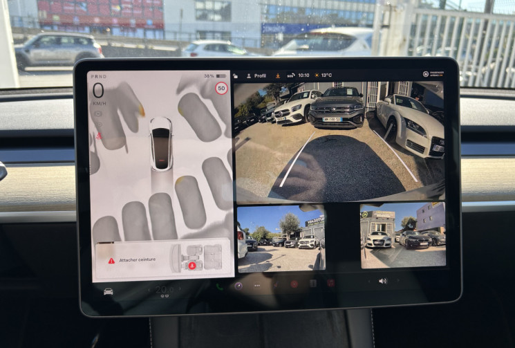 Tesla Model Y (2) 295 Ch AUTONOMIE STANDARD RWD 62.5 KWH * 1ER MAIN * FAIBLE KILOMETRE 