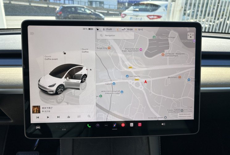 Tesla Model Y (2) 295 Ch AUTONOMIE STANDARD RWD 62.5 KWH * 1ER MAIN * FAIBLE KILOMETRE 
