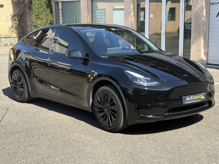 Tesla Model Y Standard RWD 299 ch / HomeLink