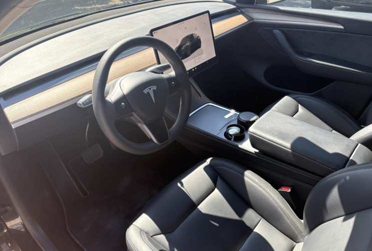 Tesla Model Y  300 ch Autonomie Standard RWD 60 KWH / Homelink