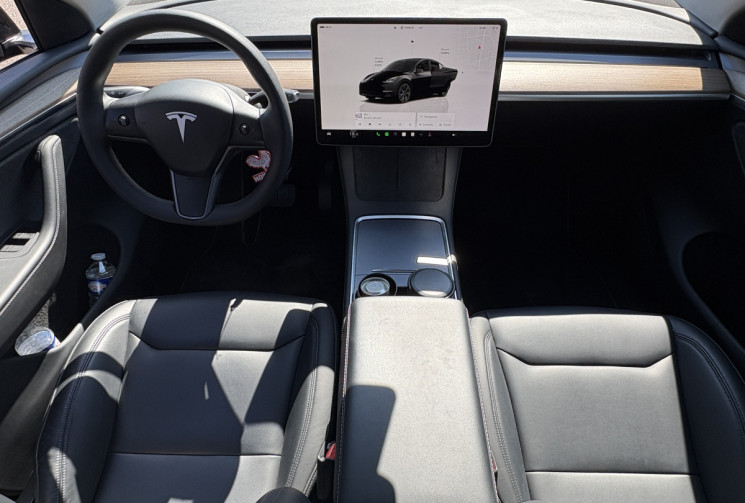 Tesla Model Y  300 ch Autonomie Standard RWD 60 KWH / Homelink