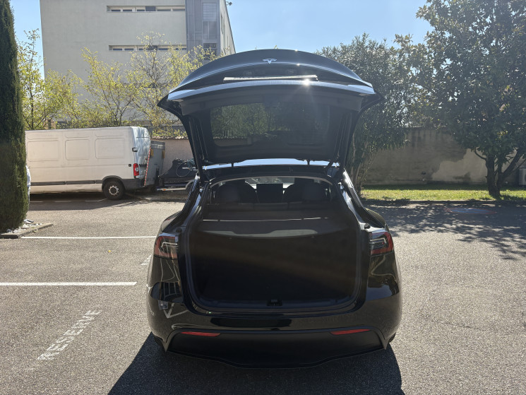 Tesla Model Y Standard RWD 299 ch