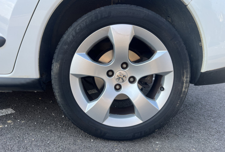 Peugeot 3008 1.6 e-HDi Blue Lion BVM6 S&S 115 cv