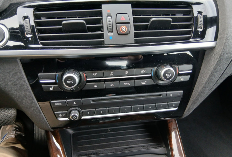 BMW X4 xDrive 3.0 d 258 cv Pack M - Attelage