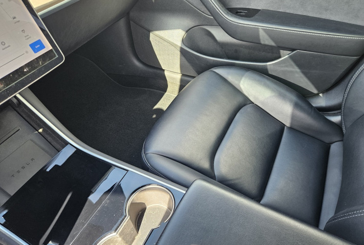 Tesla Model 3 STANDARD RANGE PLUS 225KW 306 1°M