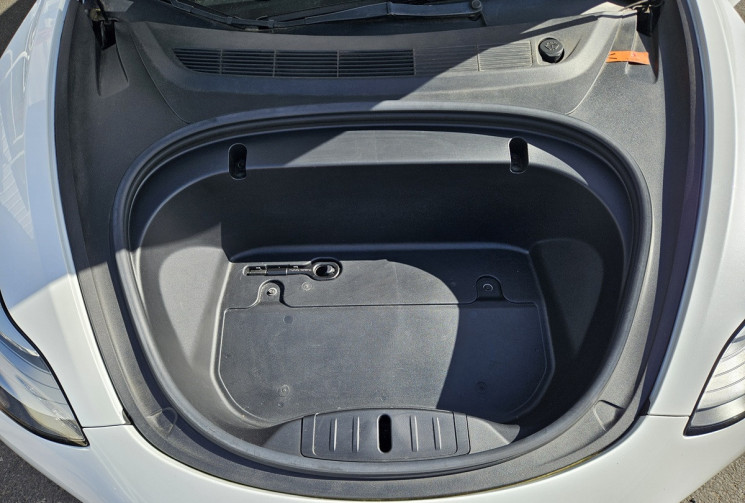 Tesla Model 3 STANDARD RANGE PLUS 225KW 306 1°M