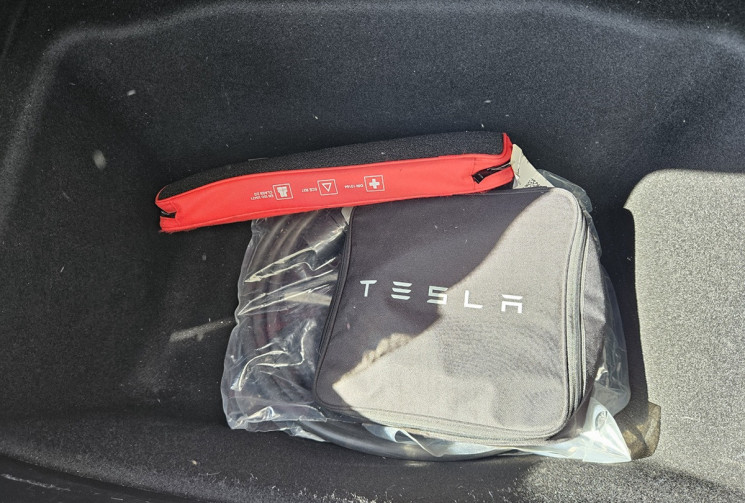 Tesla Model 3 STANDARD RANGE PLUS 225KW 306 1°M