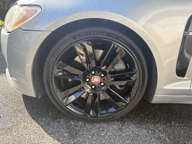 Jaguar XF 5.0 510 ch V8 XFR Suralimenté