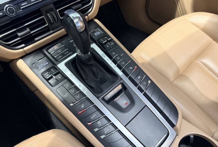 Porsche Macan 2.0 245 ch PDK SUIVI PORSCHE