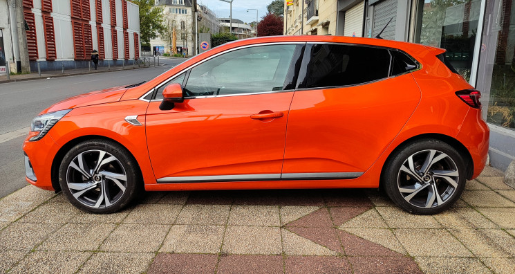 Renault CLIO V RS LINE / 1.5 Blue dCi 115 cv / SUIVI RENAULT