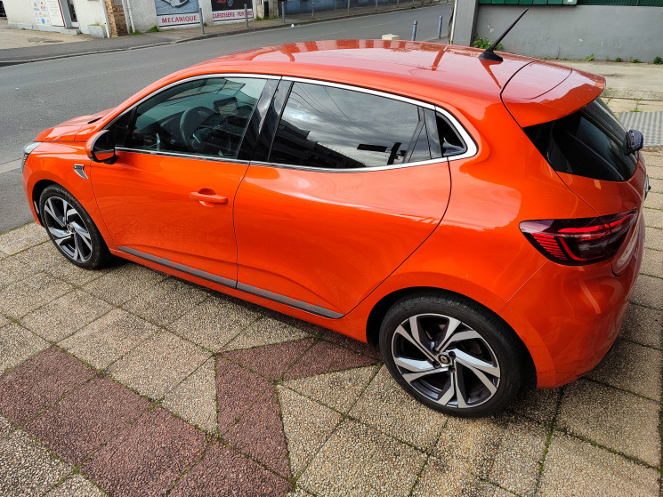 Renault CLIO V RS LINE / 1.5 Blue dCi 115 cv / SUIVI RENAULT
