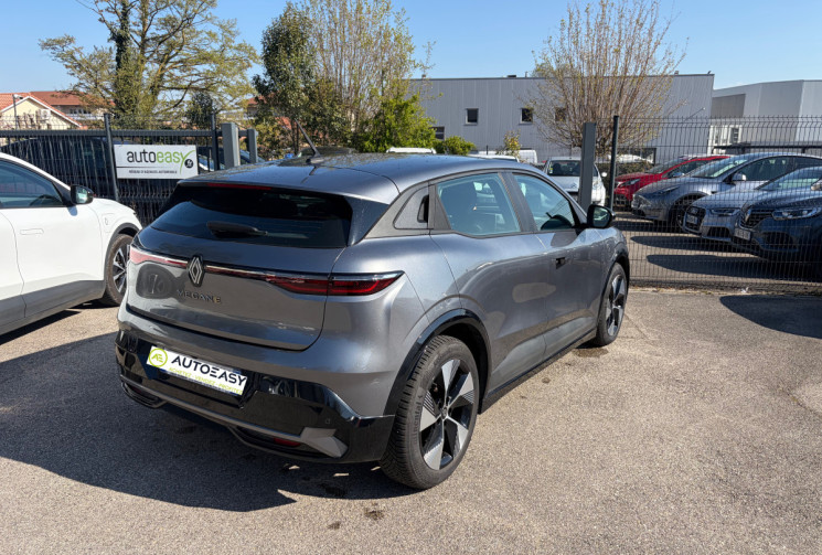 Renault Megane E-TECH / EV60 / 220 CH / CHARGE OPTIMAL / EQUILIBRE / SOH 94%