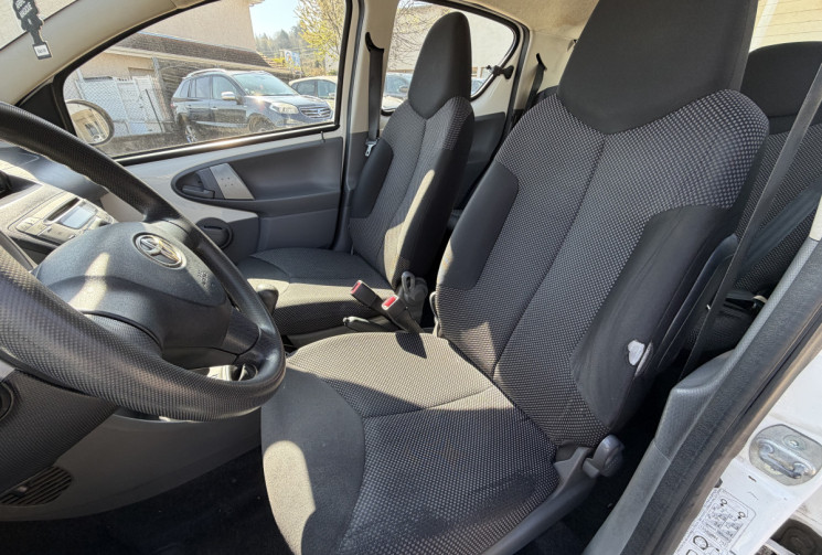 Toyota Aygo 1.0 / 68 CH / CLIM 