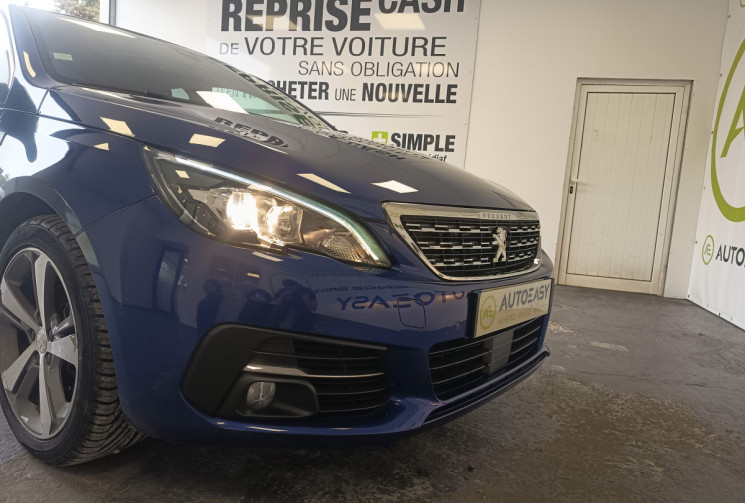Peugeot 308 1.5 b-HDi 130 TECH EDITION ENTRETIEN CONCESSION REGULIER ET A JOUR  GARANTIE 6 MOIS