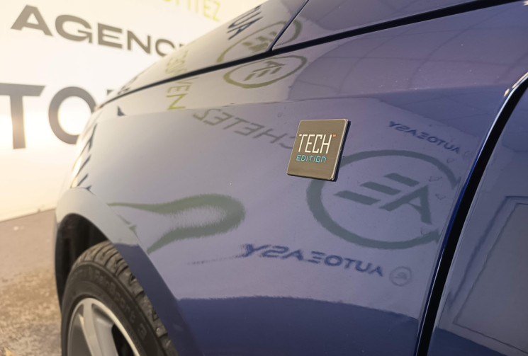 Peugeot 308 1.5 b-HDi 130 TECH EDITION ENTRETIEN CONCESSION REGULIER ET A JOUR  GARANTIE 6 MOIS