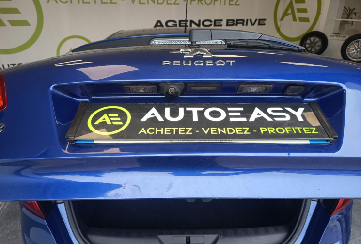 Peugeot 308 1.5 b-HDi 130 TECH EDITION ENTRETIEN CONCESSION REGULIER ET A JOUR  GARANTIE 6 MOIS