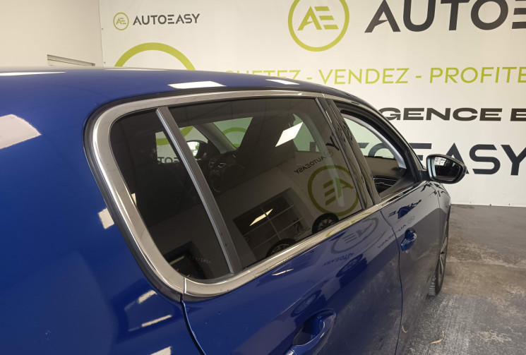 Peugeot 308 1.5 b-HDi 130 TECH EDITION ENTRETIEN CONCESSION REGULIER ET A JOUR  GARANTIE 6 MOIS