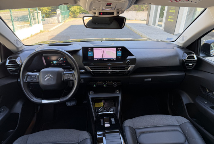 Citroën C4 Shine 1.5 HDI 130 EAT8 / Carplay / Tete haute / Camera / Entretien complet Citroen