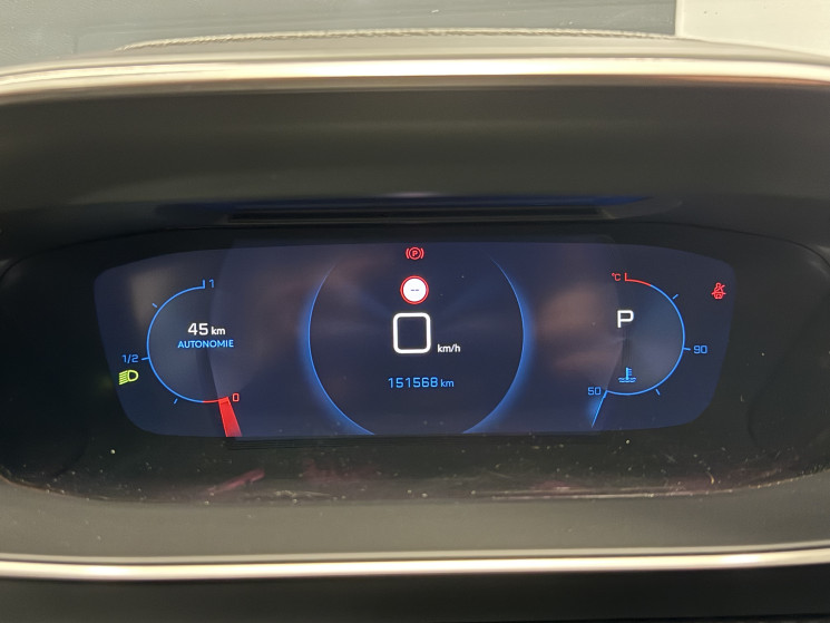 Peugeot 2008 1.5 Blue HDI Allure Pack