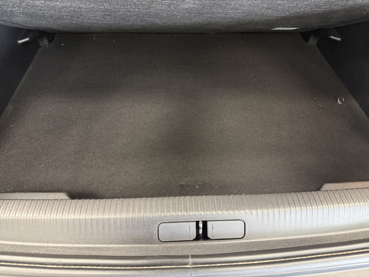 Peugeot 2008 1.5 Blue HDI Allure Pack