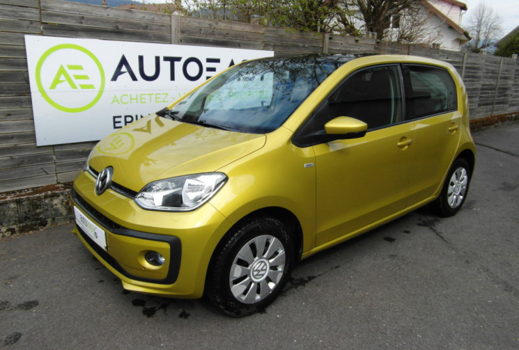 Volkswagen up! 1.0 75  UP! PHASE 2 CONNECT TOIT OUVRANT SIEGES CHAUFFANTS
