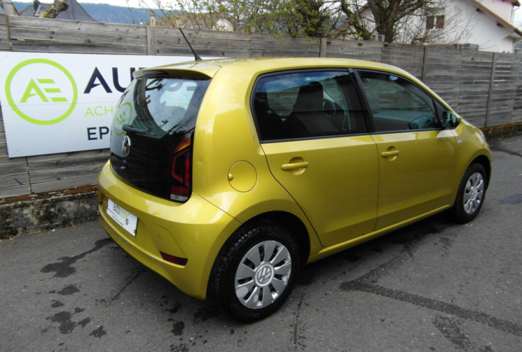Volkswagen up! 1.0 75  UP! PHASE 2 CONNECT TOIT OUVRANT SIEGES CHAUFFANTS