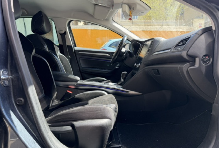 Renault Megane V 1.3 tce 140 cv EDC intens origine France / carplay / camera / pack ambiance / 
