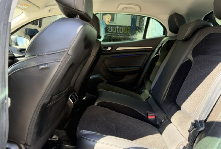 Renault Megane V 1.3 tce 140 cv EDC intens origine France / carplay / camera / pack ambiance / 