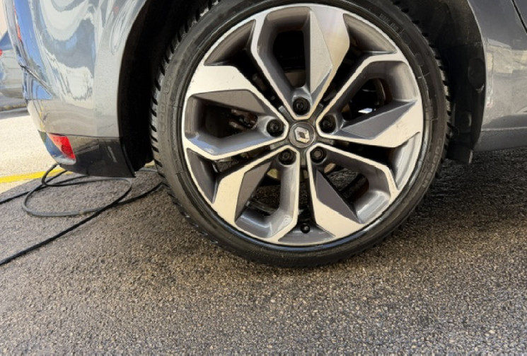 Renault Megane V 1.3 tce 140 cv EDC intens origine France / carplay / camera / pack ambiance / 