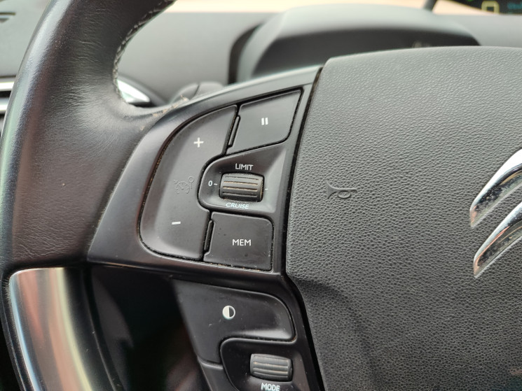 Citroën C4 PICASSO II 1.6 BlueHDi 120 cv Boîte auto /  INTENSIVE / SUIVI CITROËN