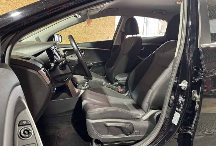 Hyundai i30 Phase 2 GARANTIE 1 AN 1.6 CRDi 110 cv