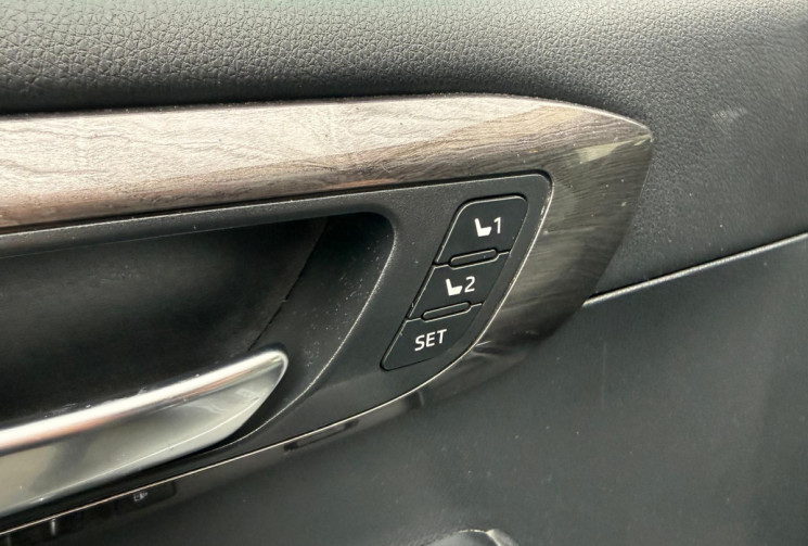 Toyota HIGHLANDER  2.5 HYBRID AWD / FULL ENTRETIEN TOYOTA / ETAT IRREPROCHABLE