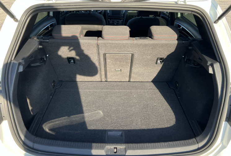 Volkswagen Golf 2.0 TSI 220 BlueMotion Technology DSG6 GTI