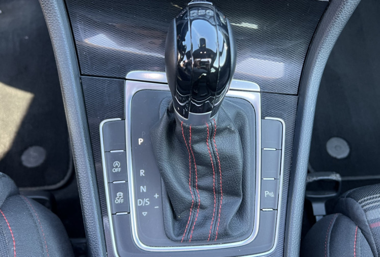 Volkswagen Golf 2.0 TSI 220 GTI BlueMotion Technology DSG6 